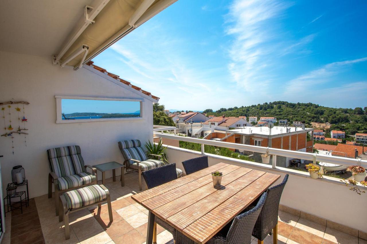 Peaceful Apartment With Beautiful View Hvar Town Exterior photo